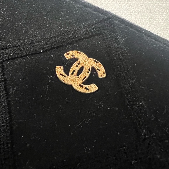 Sold - Chanel Velvet O Pouch - Picture 11 of 11